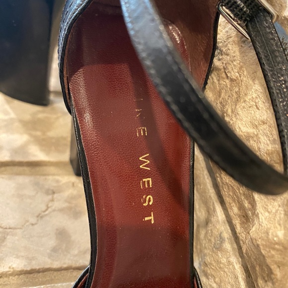Nine West heels like new - Picture 3 of 7